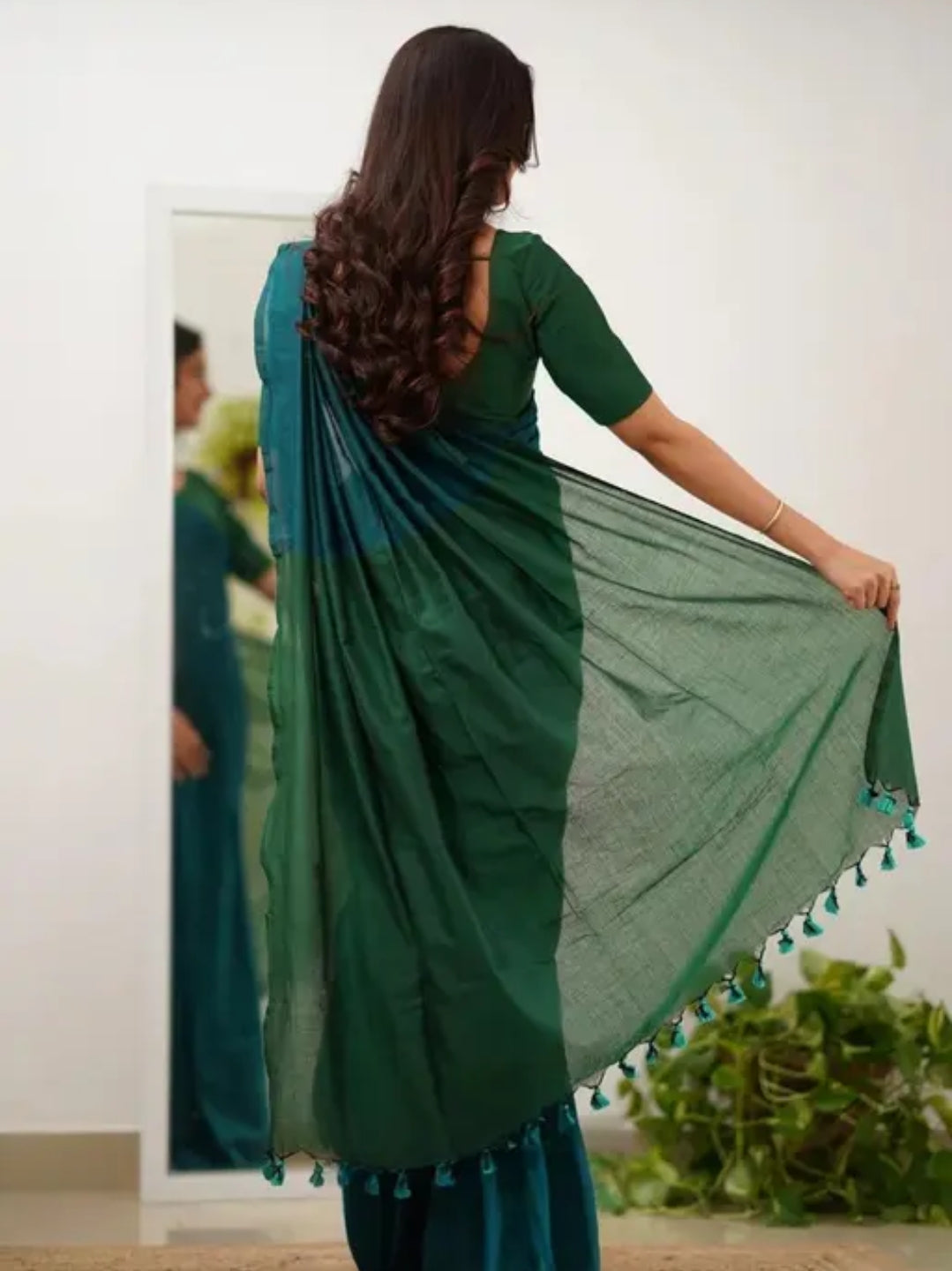 Woven Handloom Pure Cotton Duel Shade Saree - Green & Teal