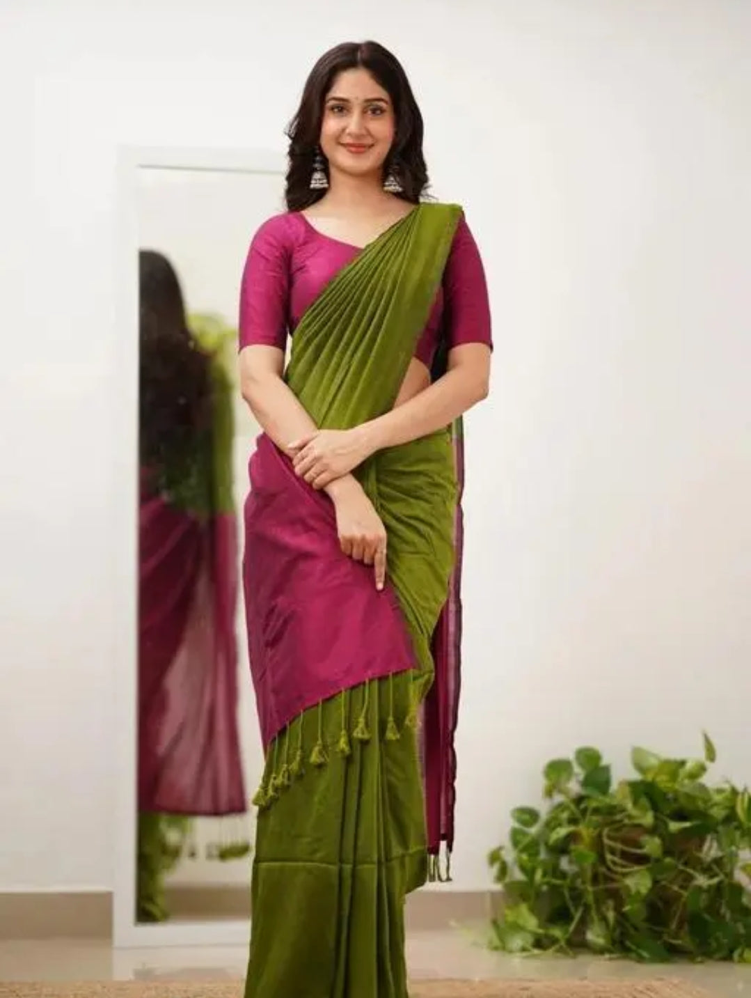 Woven Handloom Pure Cotton Duel Shade Saree - Green & Pink