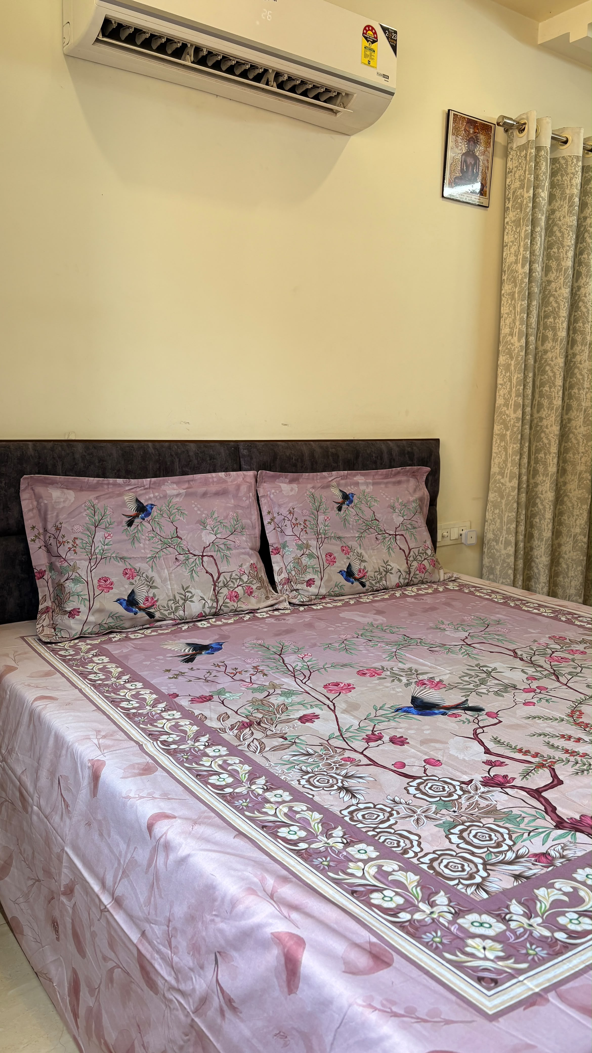 Pink Bird King Size Bedsheet