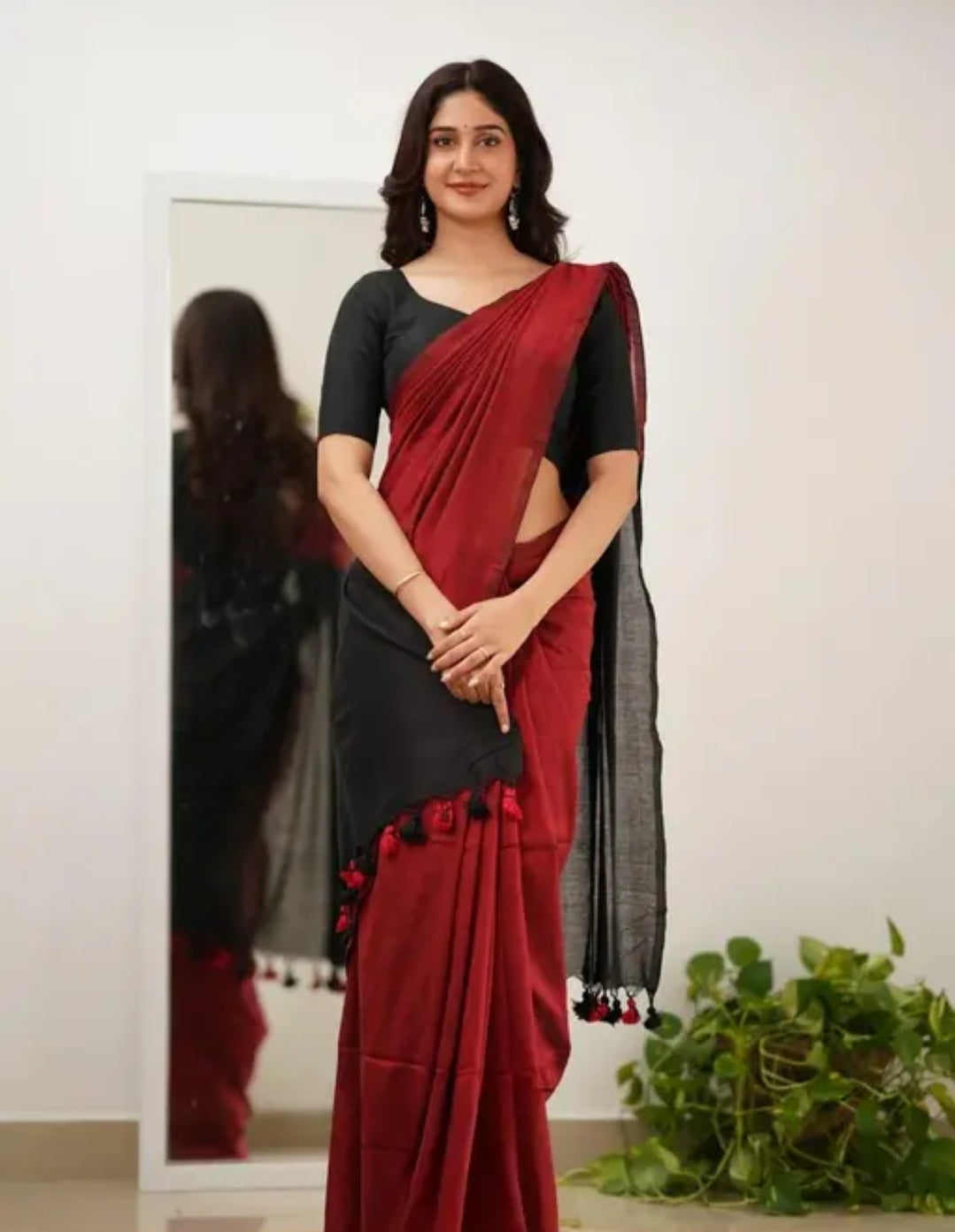 Woven Handloom Pure Cotton Duel Shade Saree - Red & Black