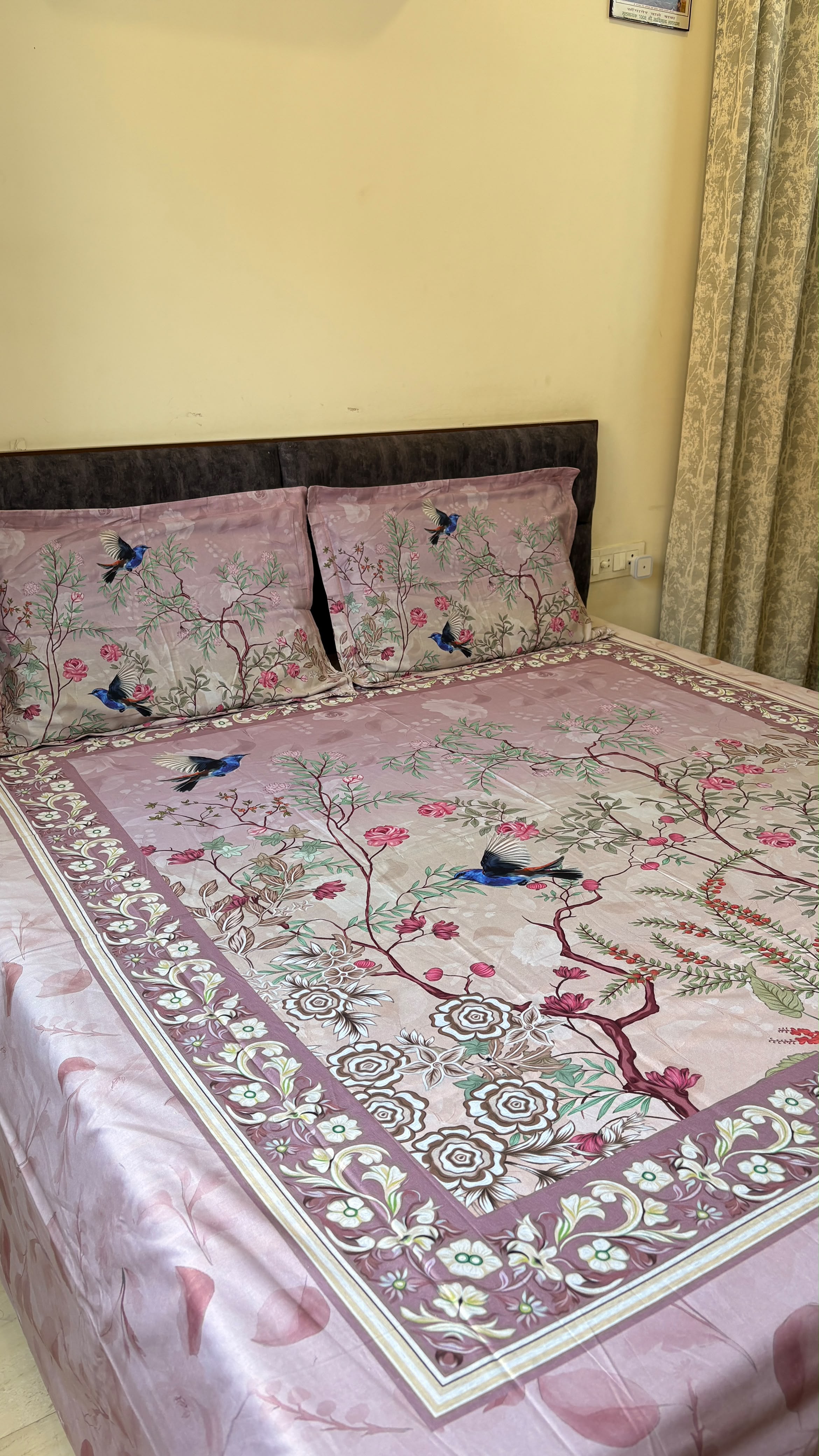 Pink Bird King Size Bedsheet