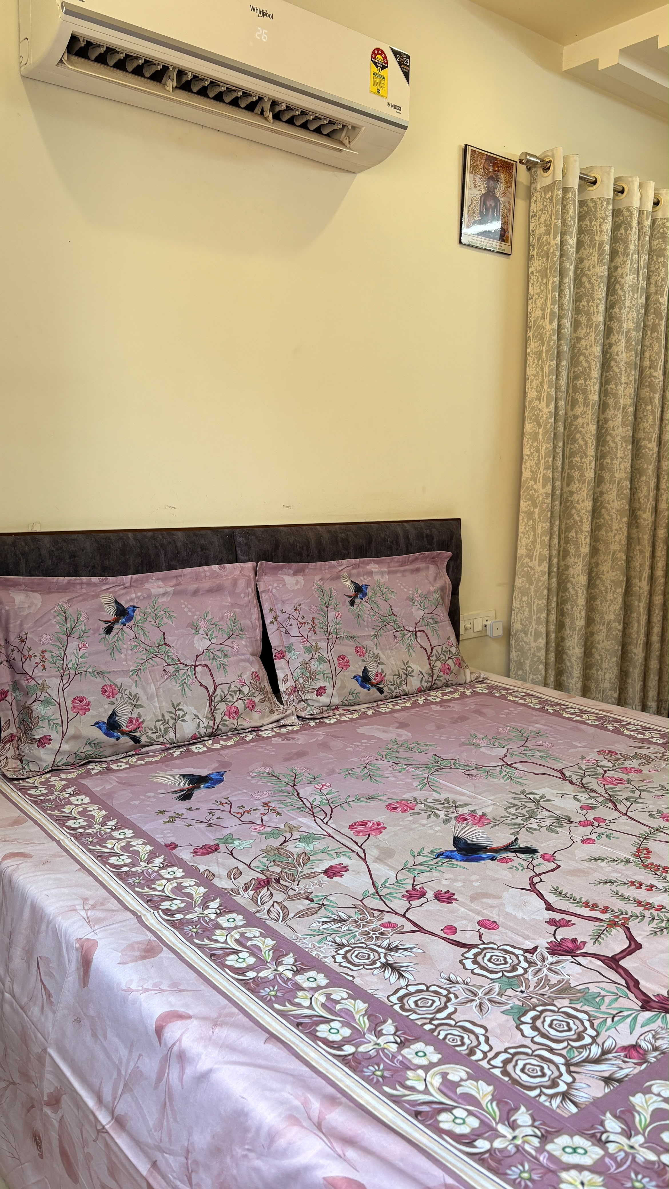 Pink Bird King Size Bedsheet
